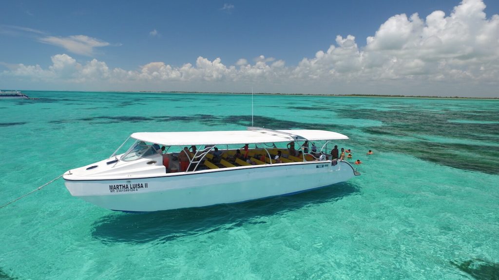 isla contoy barco