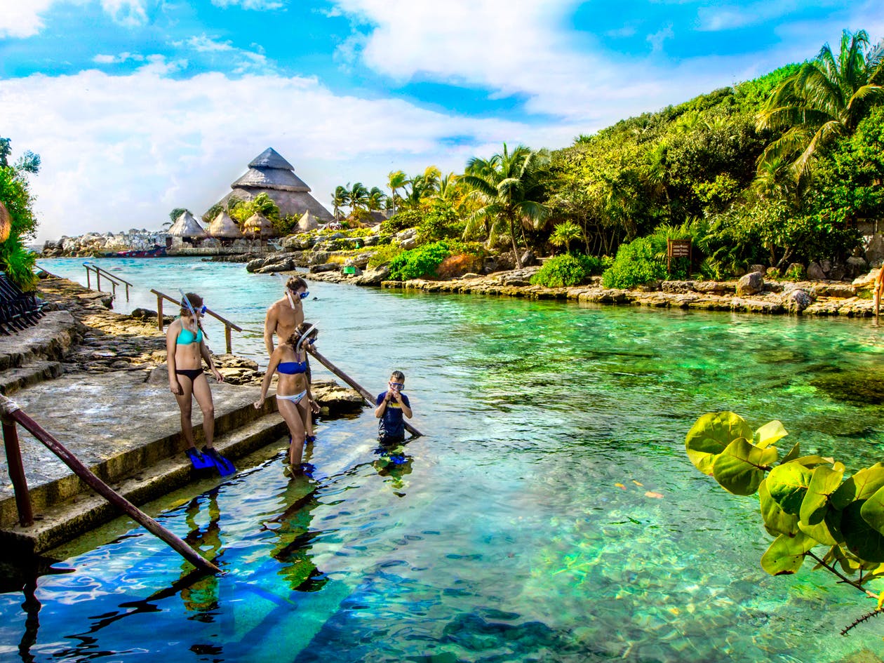 xcaret tour from cancun